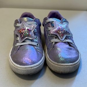 Toddler Girl Holographic Star Low Top Sneakers
